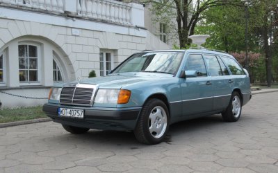 Mercedes-Benz 230TE S124 1991