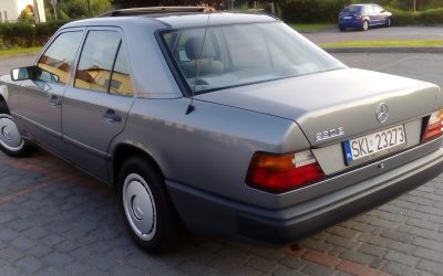 Mercedes-Benz 230E W124 1989