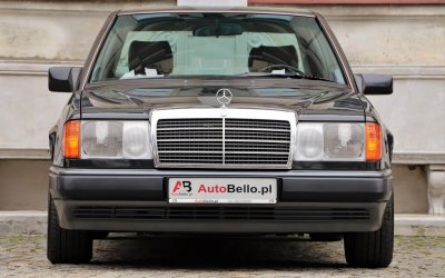 Mercedes-Benz 300E W124 1990