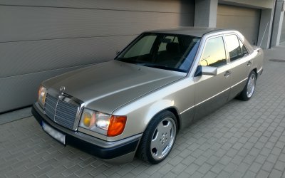 Mercedes-Benz 250D W124 1990