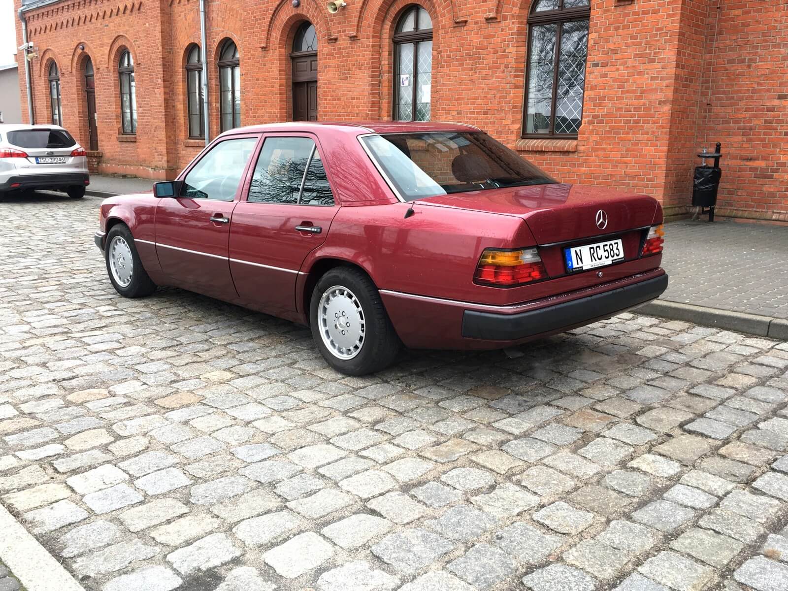 MercedesBenz 200E W124 1991 Giełda CzasNaKlasyka.pl