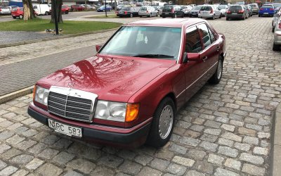 Mercedes-Benz 200E W124 1991