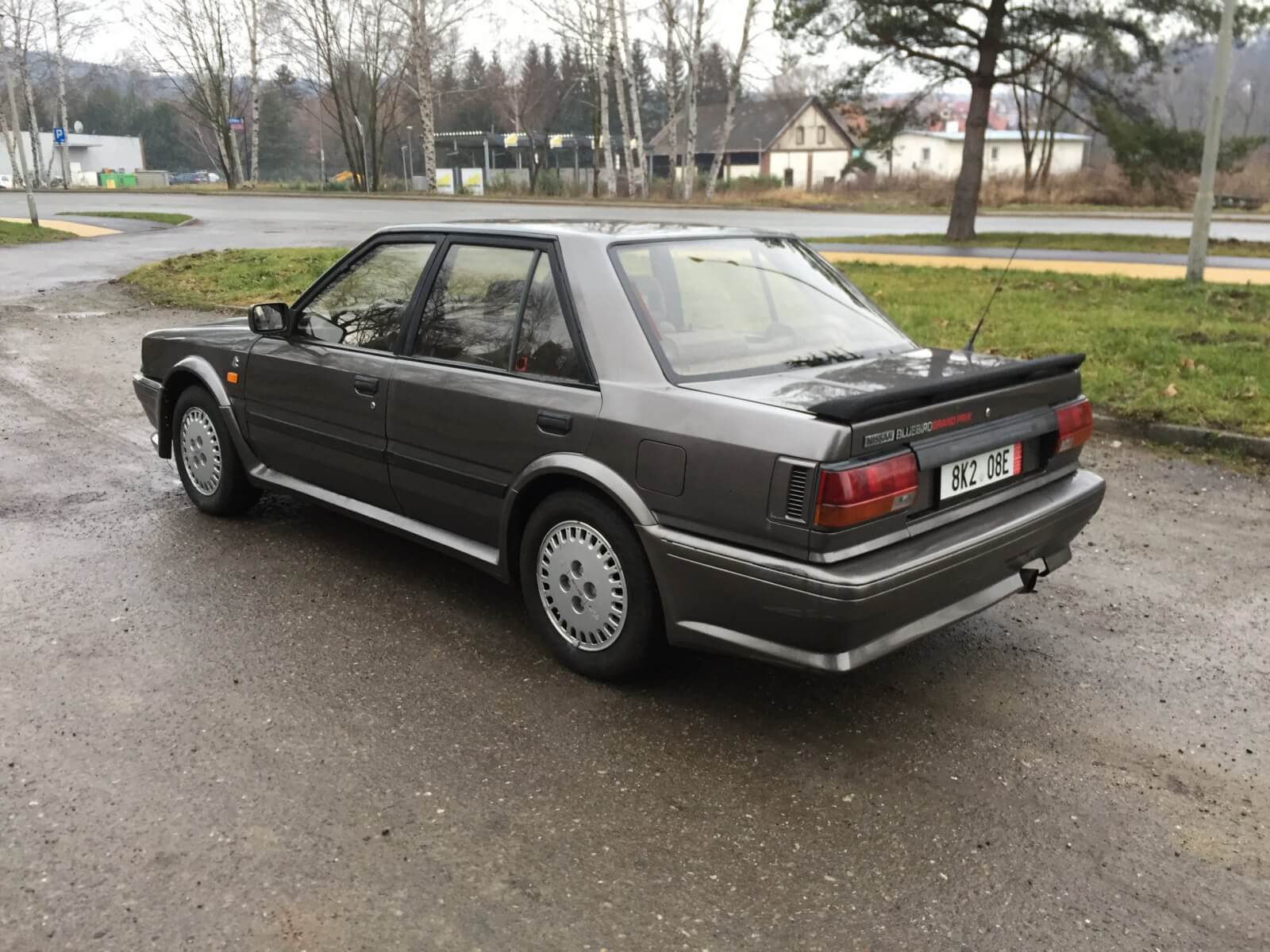 Nissan bluebird 1989