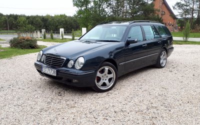 Mercedes-Benz E430 W210 2000