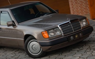 Mercedes-Benz 300D W124 1990
