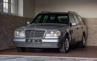 Mercedes-Benz E220 T S124 1993