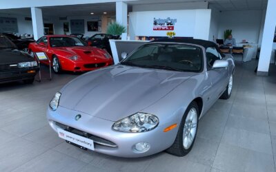Jaguar XK8 2002