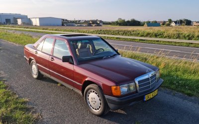 Mercedes-Benz 190E W201 1985