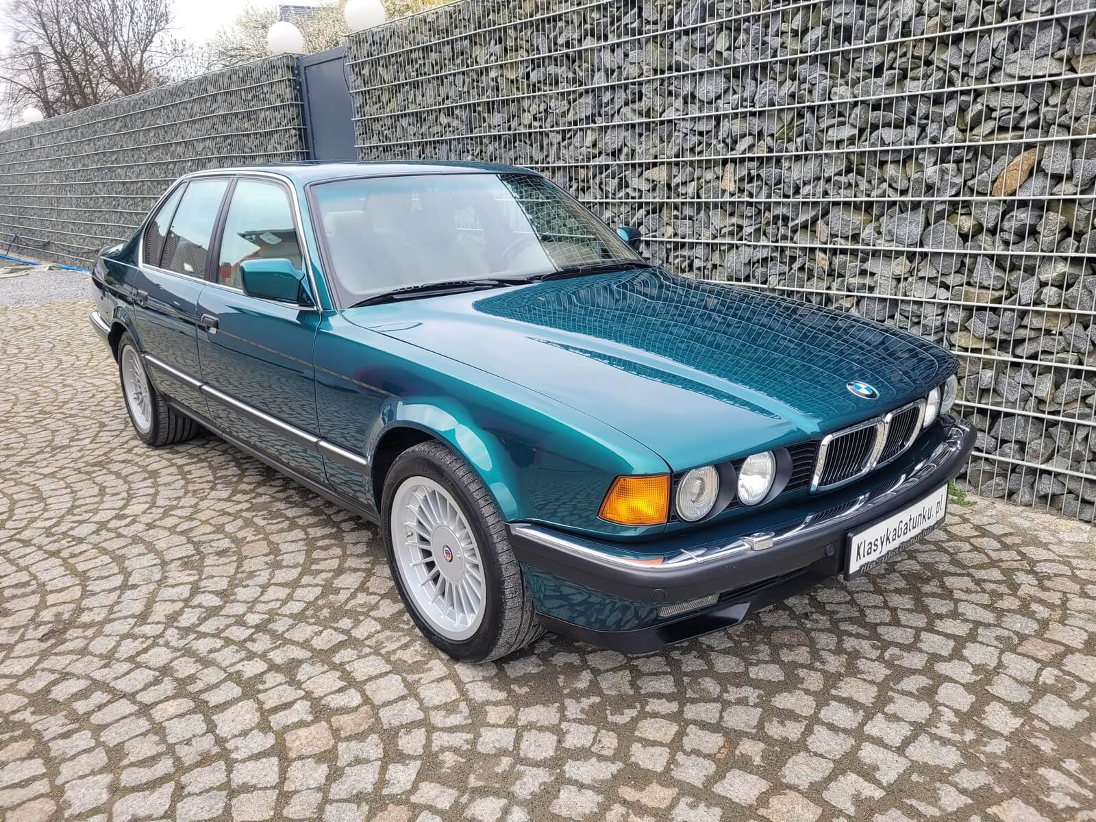 BMW 750i E32