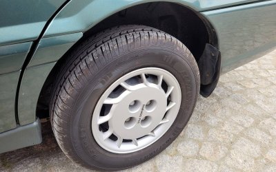 Jak dobrać felgi stalowe 14, 15 i 16 cali do samochodu – praktyczny poradnik