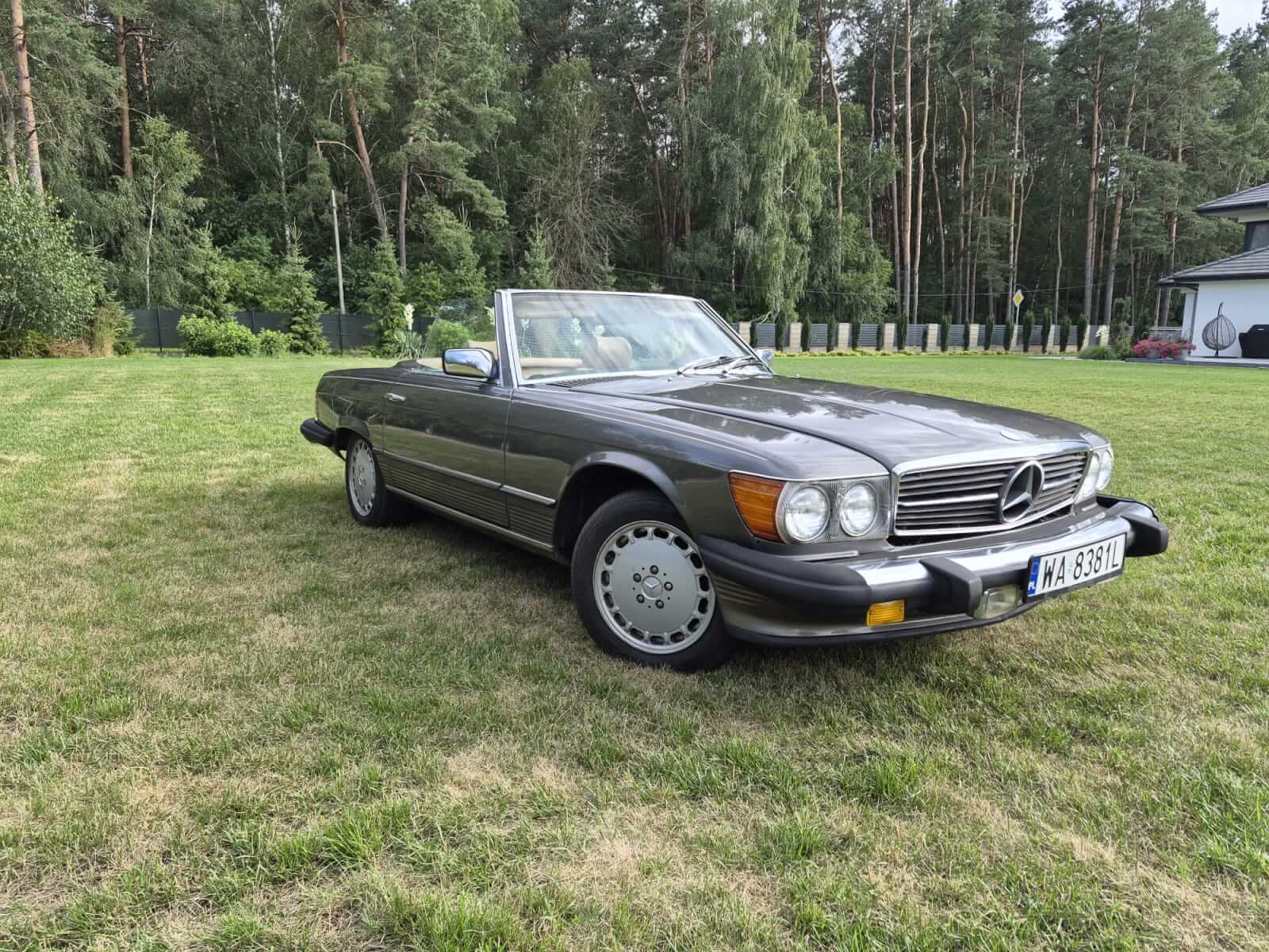 Mercedes-Benz 380 SL R107